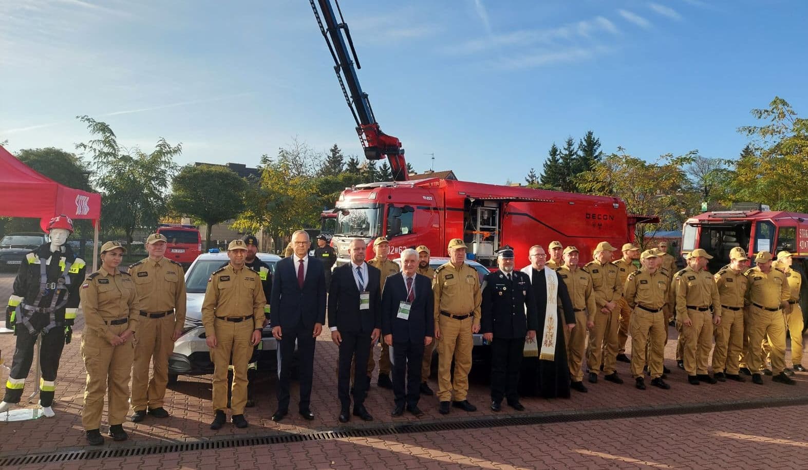 Nowy sprzęt, wspierający adaptację do zmian klimatu, dla Państwowej Straży Pożarnej