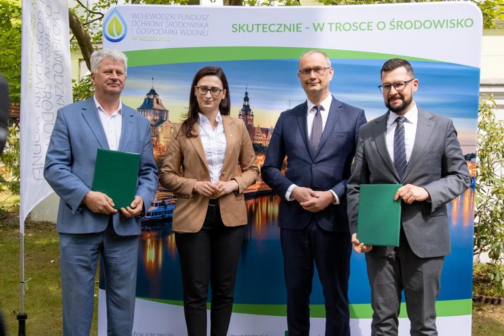 Gmina Szczecinek z samochodami hybrydowymi